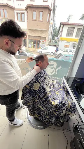 MAHMUT KURT ERKEK KUAFÖRÜ