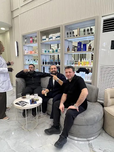 The Touch Hair Studio 4
