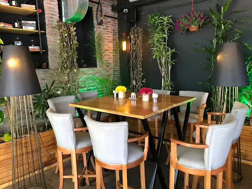 elmAli Cafe&Lounge 2