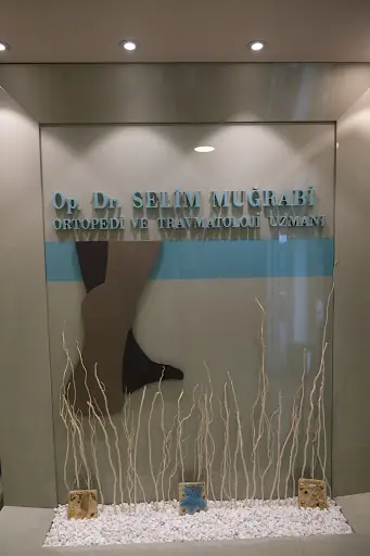 Op. Dr. Selim Muğrabi – Diğer (Güzellik), İstanbul (4. fotoğraf)