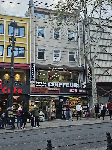 Bay & Bayan Kuaför Man & Woman Coiffeur – Kadın Kuaförü, İstanbul (3. fotoğraf)