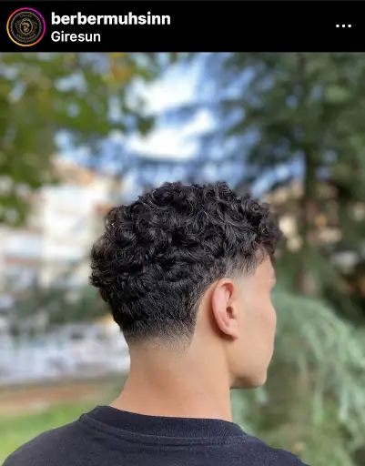 MUHSİN KARAKILIÇ VİP ERKEK BERBER SALONU 2