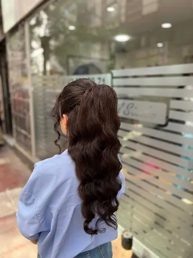 VIONA BEAUTY Hair Studio 3
