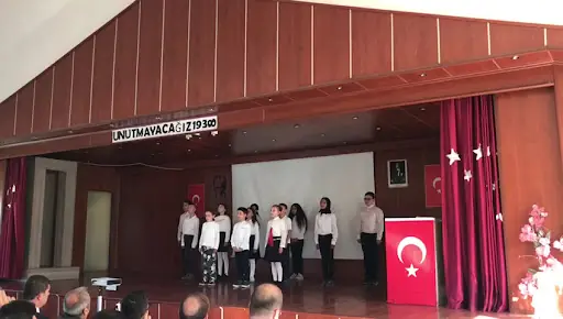 Pazaryolu 75. Yıl Yatılı İlköğretim Bölge Okulu 3