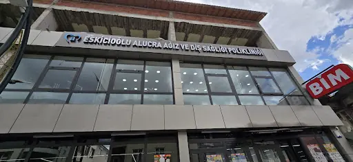 ESKICIOĞLU ALUCRA AĞIZ VE DIS SAGLIGI POLIKLINIG 4