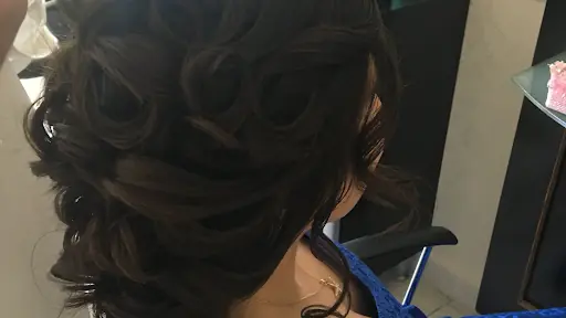 Fatoş Mira Bayan Kuaförü Ve Güzellik Salonu 2