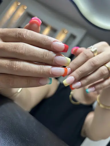 Diva Luxe Beauty – Tırnak / Nail Studio, İstanbul (4. fotoğraf)
