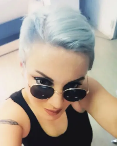 Derya kuaför ( neşe Hekimoglu güzellik merkezi )