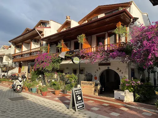 Akyaka Yücelen Otel 3