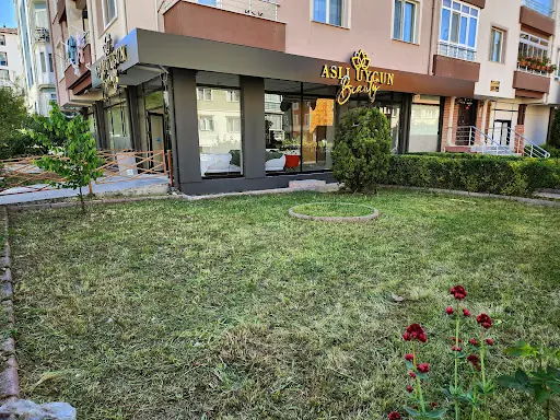 Aslı Uygun Beauty 3