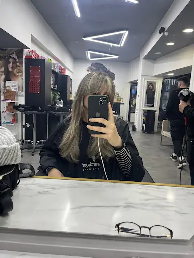 BLASH KUAFÖR İZMİR 2
