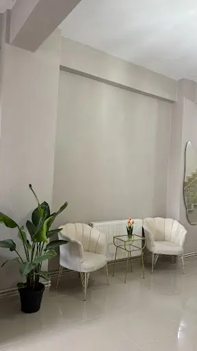 Öznur Akarsu Beauty 3