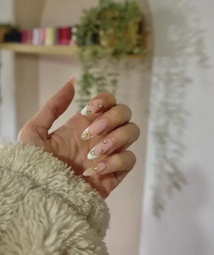 Nisa Demir Beauty Bar 2