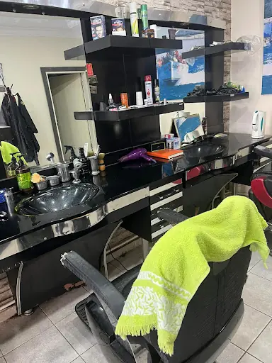 Altın Makas Erkek Kuaförü Kurtköy 2