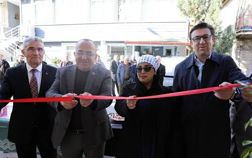 Sihirli Parmaklar Bayan Kuaförü
