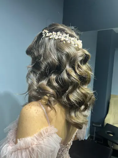 Nazilli Elegance Kuaför Serap & Uğur