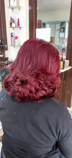 Monika Kuaför ve Güzellik Salonu