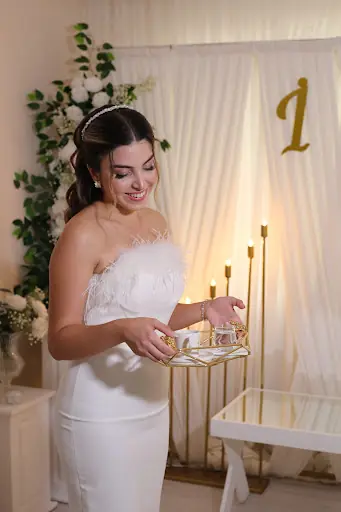 Özge Rakipoğlu Hair - Makeup