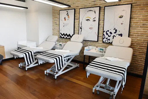 Ergül Keskin Conture Make-Up