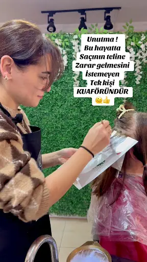Damla Güçlü Women hairdresser 4