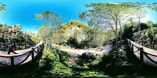 Canik Dere Şelalesi Yürüyüş Alanı