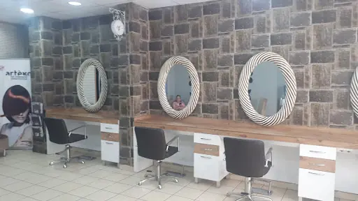 Salon Siyah İnci