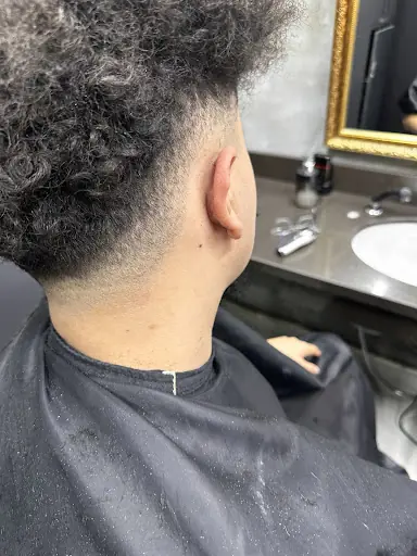 Orhan Mıklar Hair Design