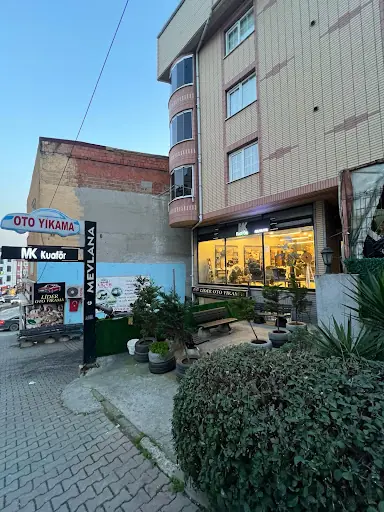 SMR ERKEK KUAFÖRÜ BERBER