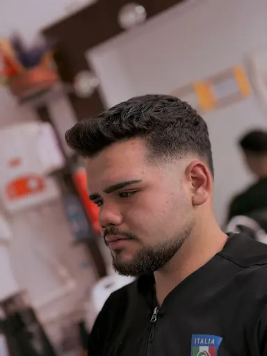 Çelik hair saloon