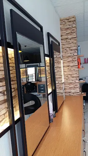 Esila Bayan Kuaför Salonu 4