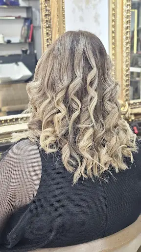 Kuaför Saloon Hülya 2