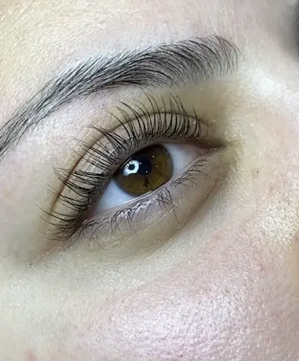 Sinem Çavdar Makyaj Stüdyosu - Güzellik Salonu
