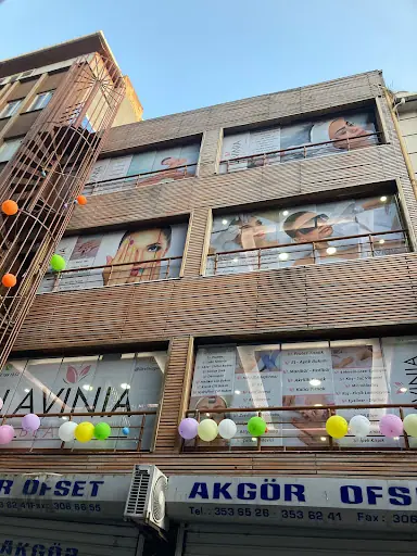 Lavinia Beauty – Tırnak / Nail Studio, İstanbul