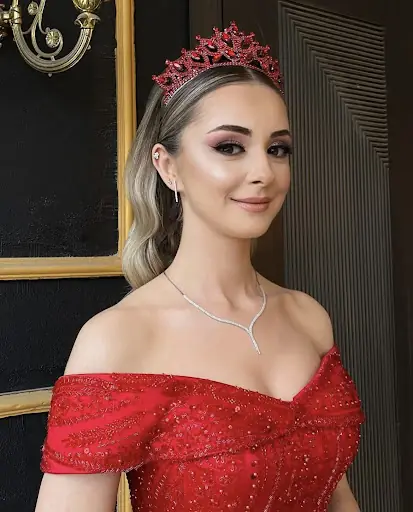 AYBİKE ÜNAL MAKE UP STUDIO