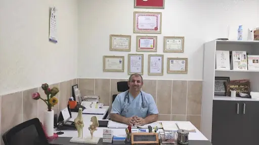 Doktor Tahir Karaaslan muayenesi