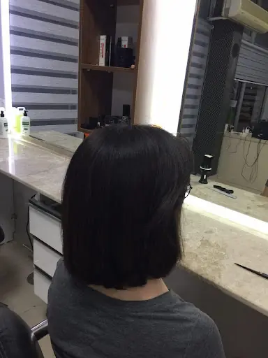 Serhat & Deniz Hair studio 4