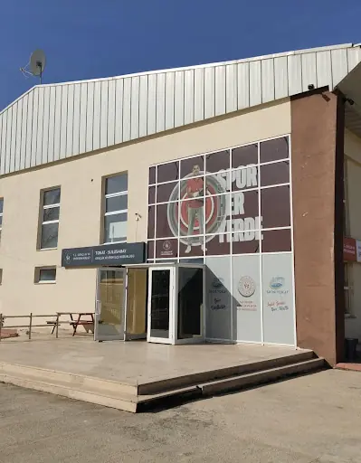 Sulusaray Kapalı Spor Salonu 2