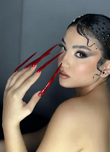 ESRA UYAR GÜZELLİK SALONU – Tırnak / Nail Studio, İstanbul (4. fotoğraf)