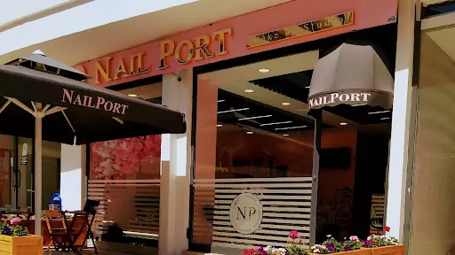 Nailport – Tırnak / Nail Studio, İstanbul (2. fotoğraf)