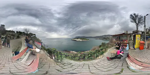 Ağlayan Ağaç Cafe