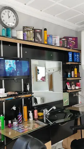 Esen erkek kuaförü 3