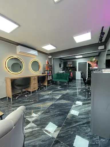 Bendegül Makeup Hair Studio 4