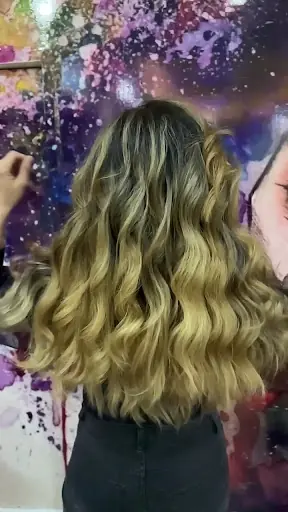 SALOON ÖZNUR GÜZELLİK VE BAYAN KUAFÖRÜ 3