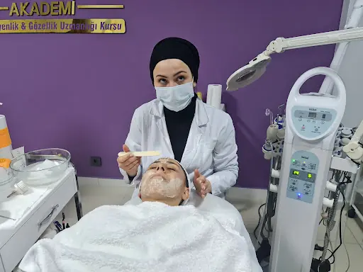 Öznur Arslan Akademi (özel meslek edindirme kursu)