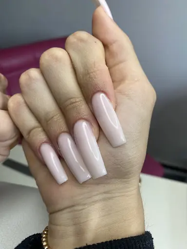 BEAUTY BY NİLAY KUAFÖR VE GÜZELLİK SALONU 5