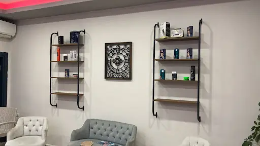 Salon B'S