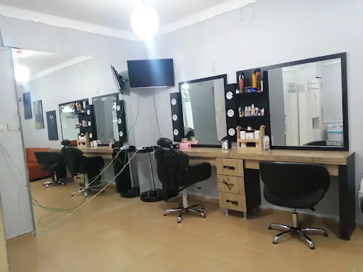 GİZEM'Lİ SALON BAYAN KUAFÖRÜ 3