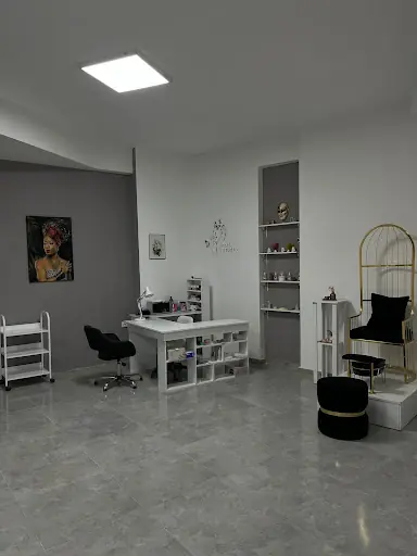 Güzellik Salonu ℤ𝕖𝕪𝕟𝕖𝕡 𝕆𝕜𝕒𝕟