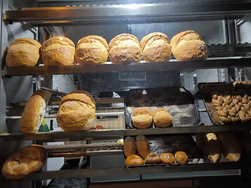 ÖZDEMİR UNLU MAMÜLLERİ 4