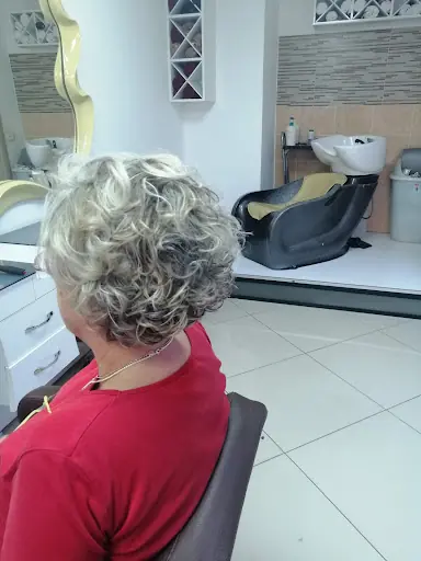 Hairpluskuaför 3